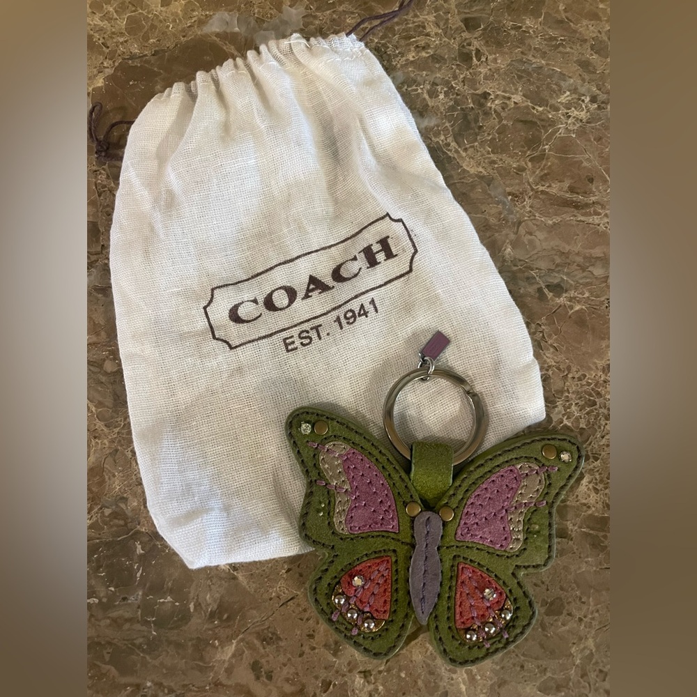 COACH HTF Large Green Leather Butterfly Keychain Bag Charm WITH Dustbag - Picture 3 of 17